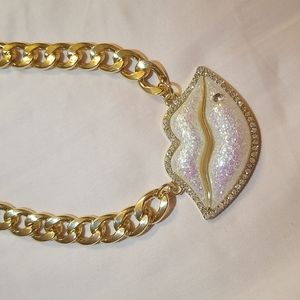 Betsey Johnson Kissing Lips Necklace (large) white gold chain Rare